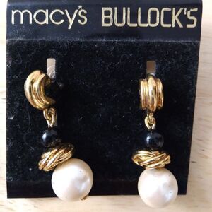NWT Vintage Macy's Bullock's Gold Tone Earrings